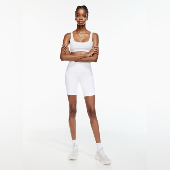 TnaBUTTER Atmosphere Hi-Rise 7” Short - Picture 2 of 12